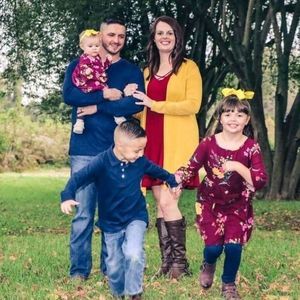 Meet your Posher, Casey-lori